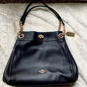 🖤SOLD🖤 Coach Black Pebbled Leather Shoulder Bag with Gold Accents